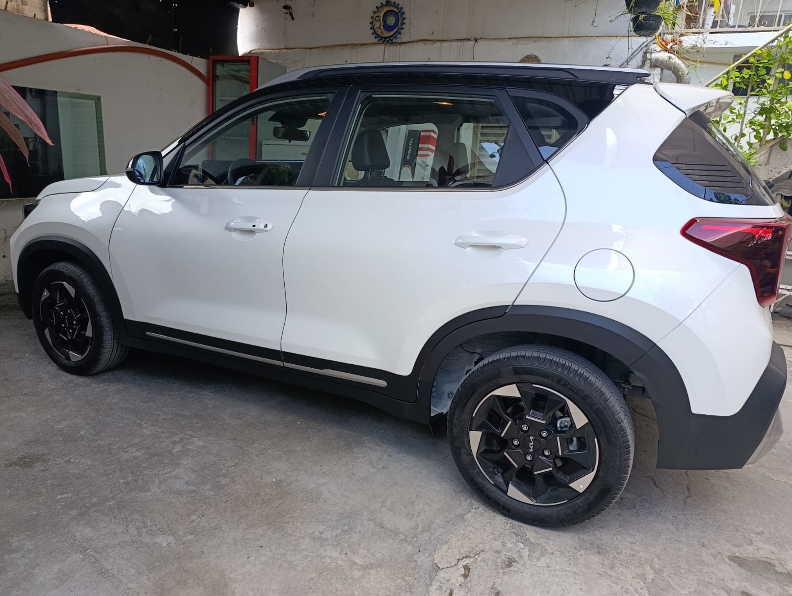 Camioneta con polarizado cerámico instalado